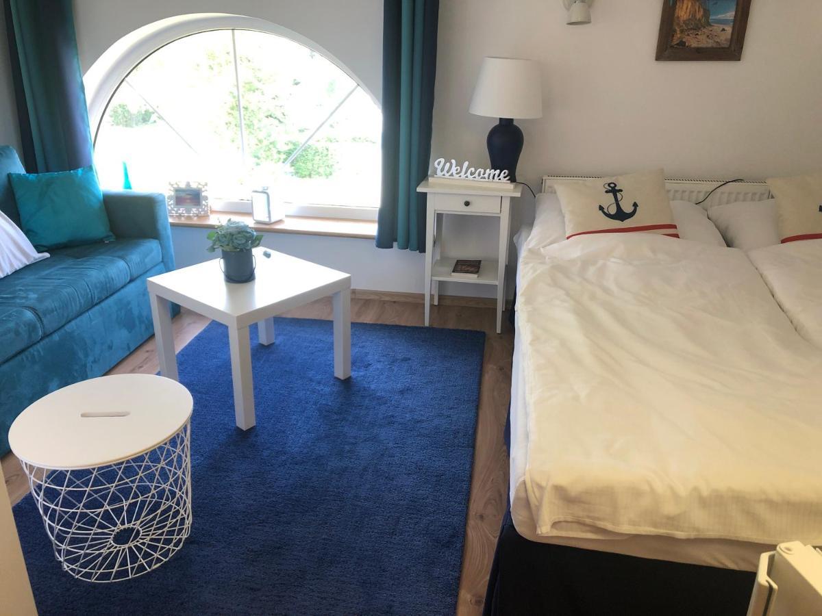 Willa Blekit Ustka Buitenkant foto