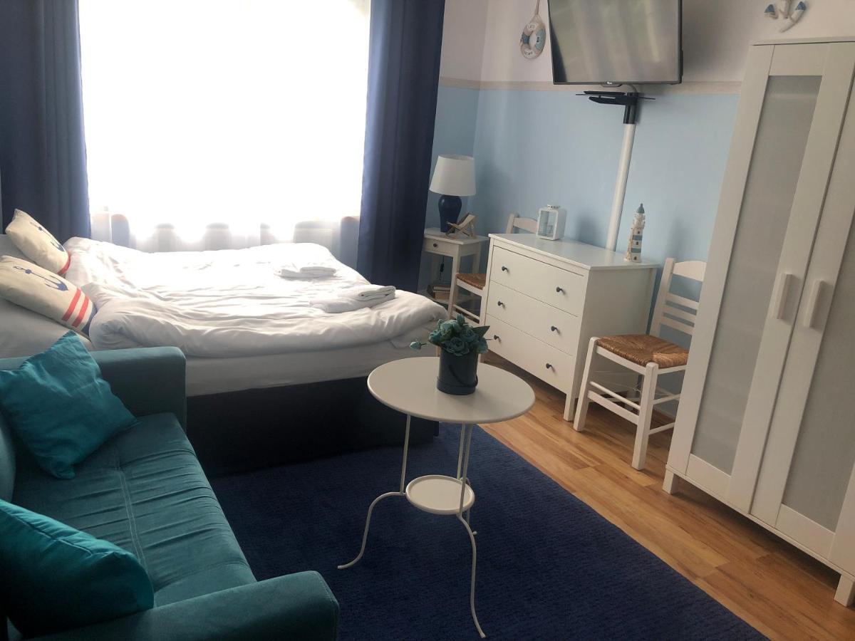Willa Blekit Ustka Buitenkant foto