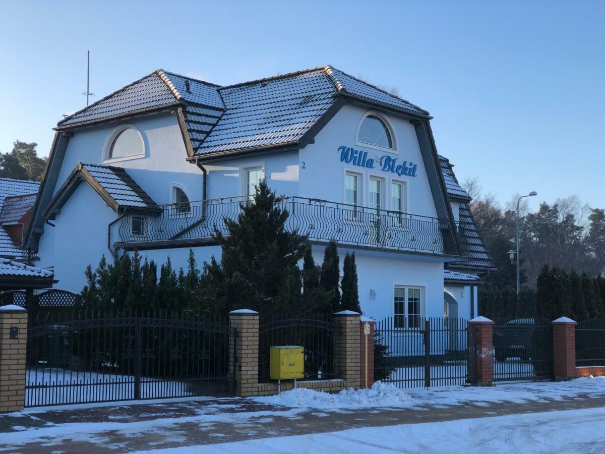 Willa Blekit Ustka Buitenkant foto